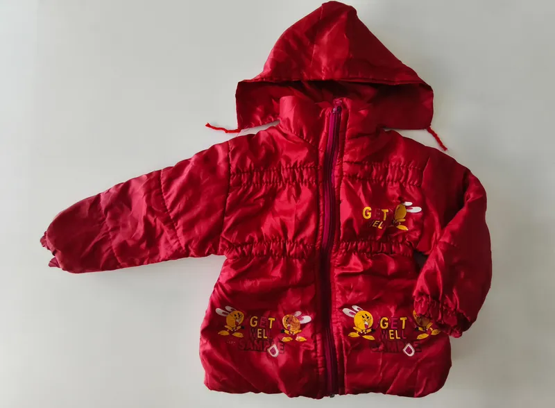Campera. Talle 18-24M.