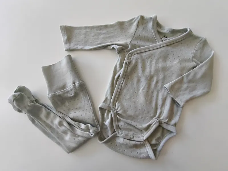 Conjunto. h&m. Talle 2 - 4 meses.