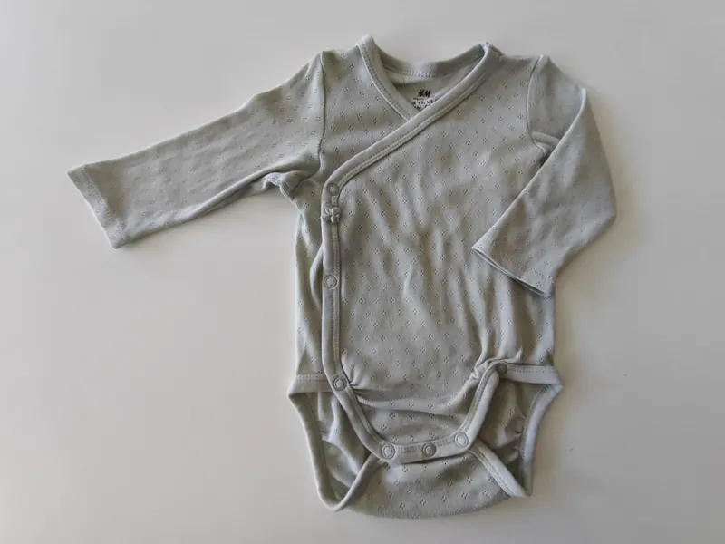 Conjunto. h&m. Talle 2 - 4 meses.