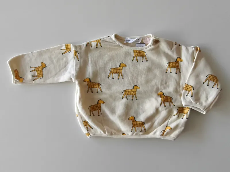 Conjunto. zara. Talle 1 - 3 meses.