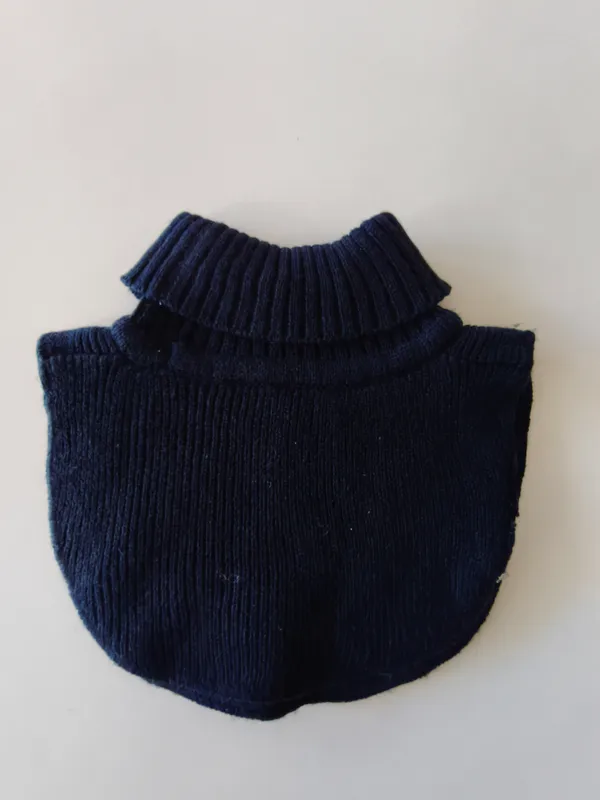 Cuello. h&m. Talle 2 - 7.