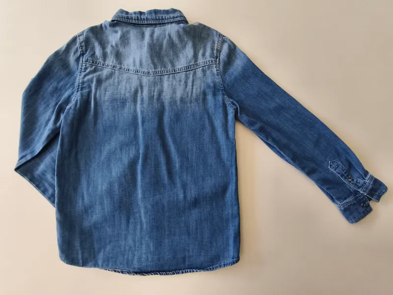 Camisa de jean manga larga. Talle 8 - 9. 