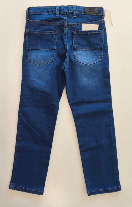 Jean. detroy industry. Talle 8.
