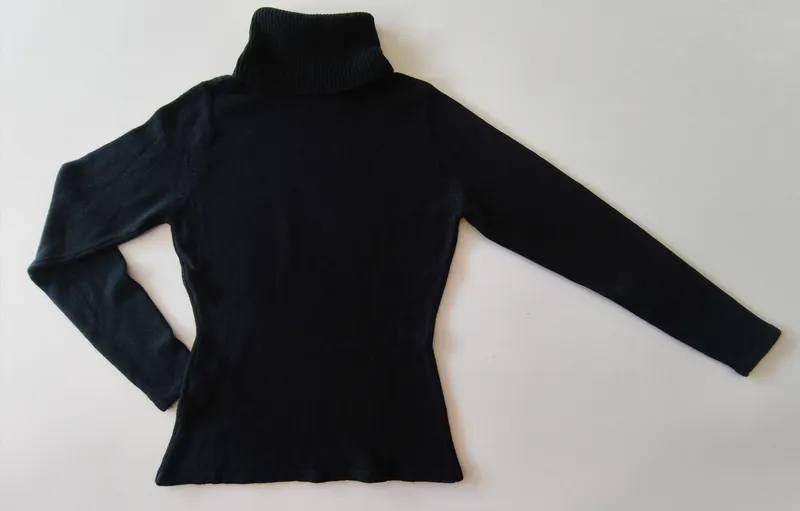 Sweater. Talle 10.