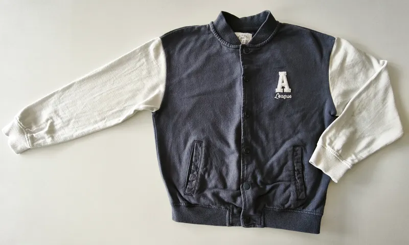 Campera. unit kids. Talle 7 - 8.