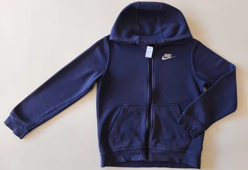Campera. nike. Talle 10 - 12.