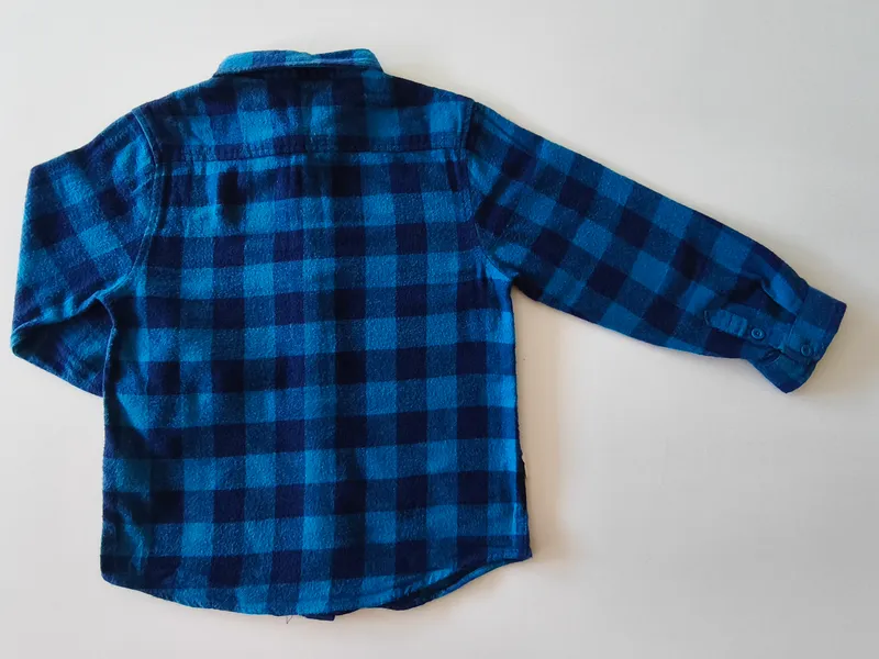 Camisa. hush puppies. talle 4.