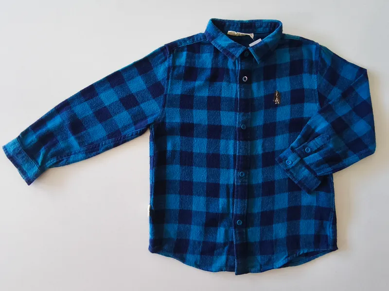 Camisa. hush puppies. talle 4.