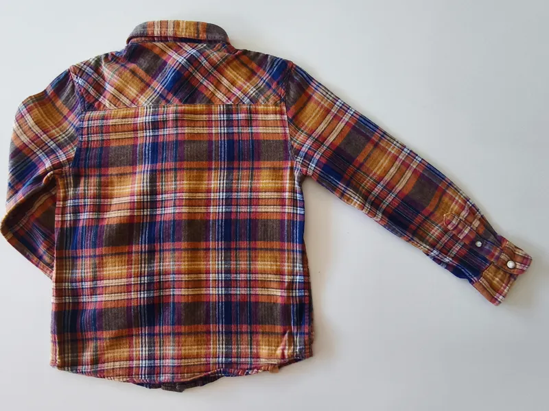 Camisa. hush puppies. talle 6.