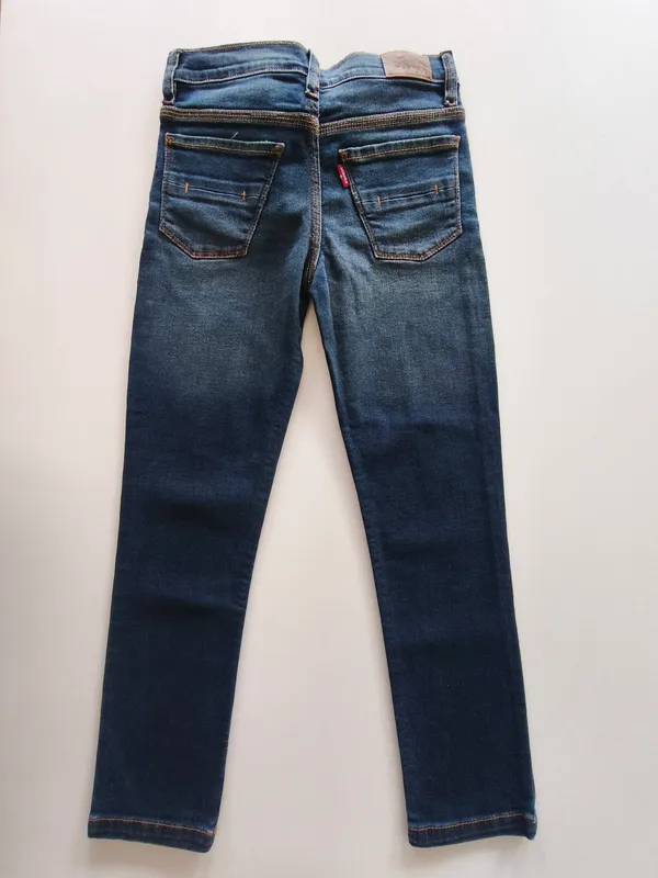 Jean. vostok kids. talle 10.