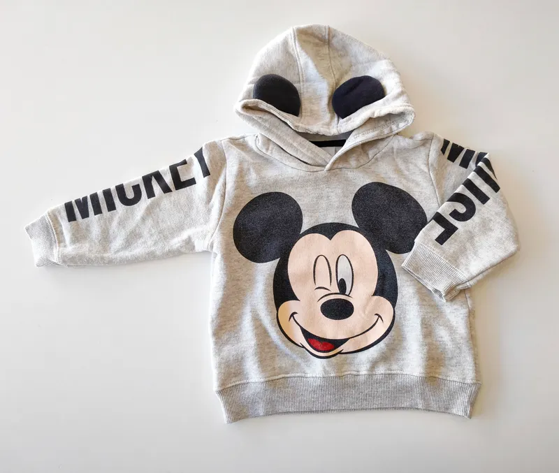 Buzo. disney. talle 12 meses.