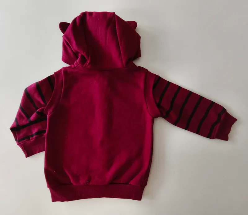 Campera deportiva. abrange. talle 2 - 3.