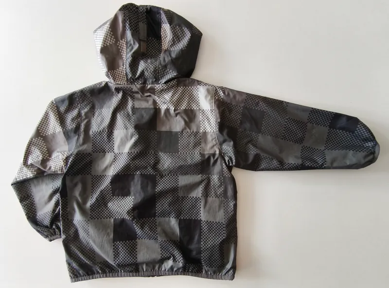 Campera. columbia. talle 4 - 5.