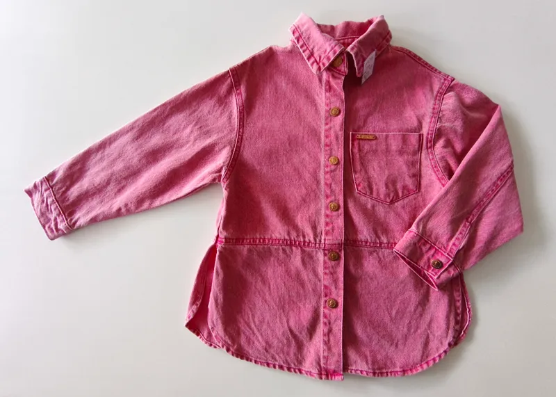 Campera tipo camisa de jean. talle: 8.