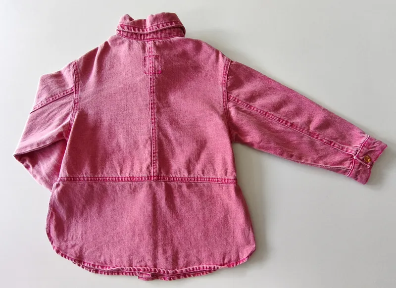 Campera tipo camisa de jean. talle: 8.
