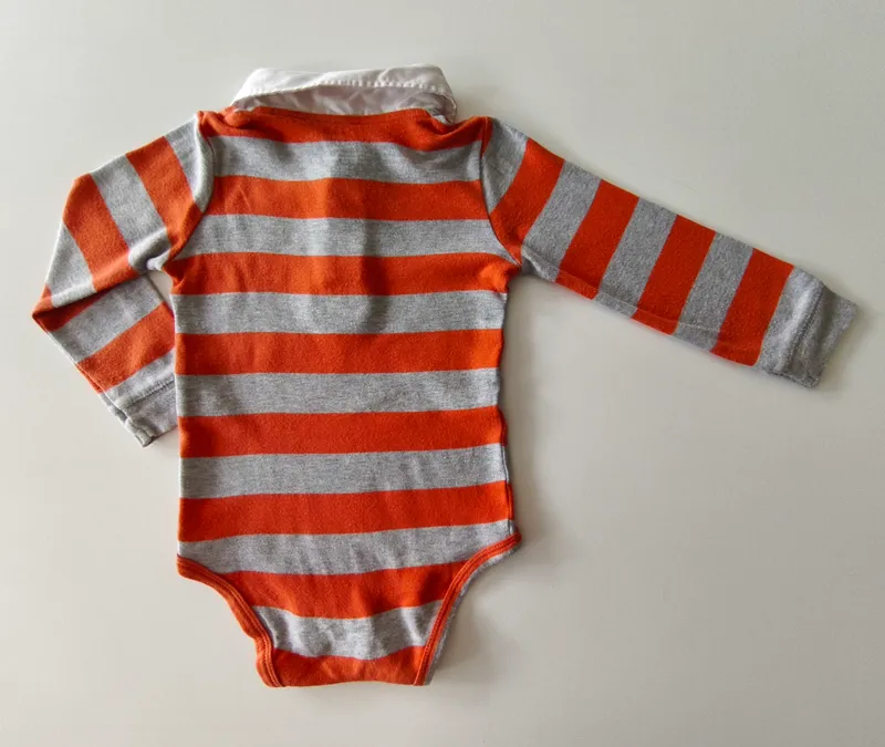 Body manga larga. carter's. talle 24 meses.