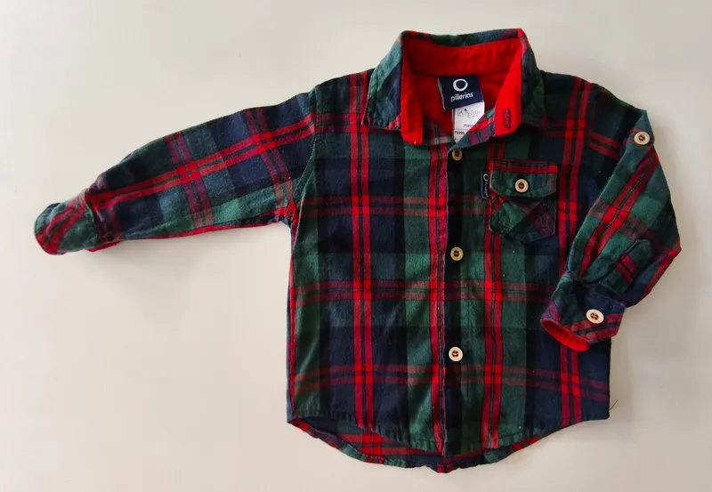 Camisa tipo escocesa. pillerías. talle 18 meses.