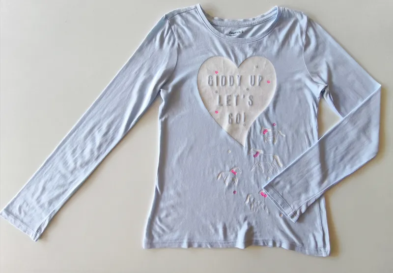 Remera manga larga. gap. talle 12.