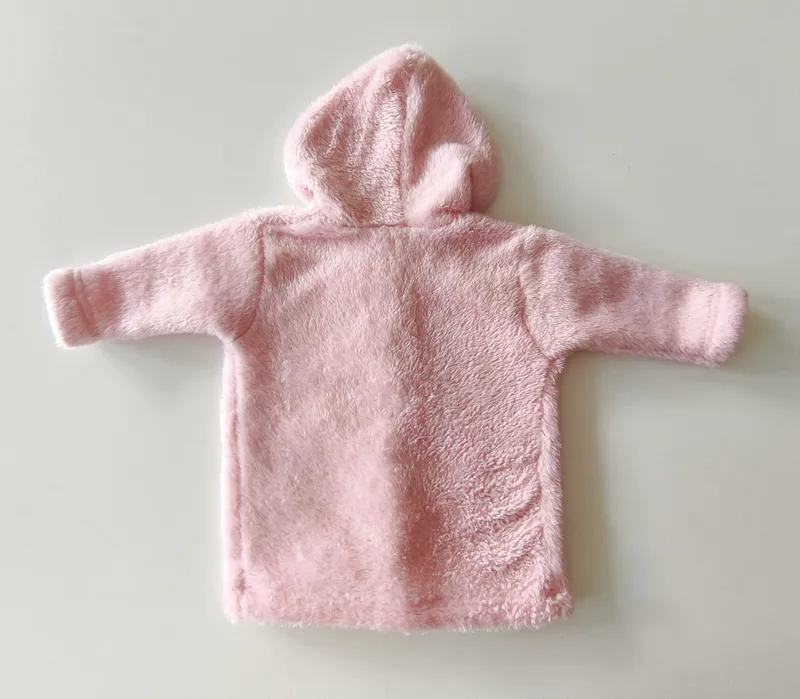 Campera. dino bebé. talle 0 - 3 meses.