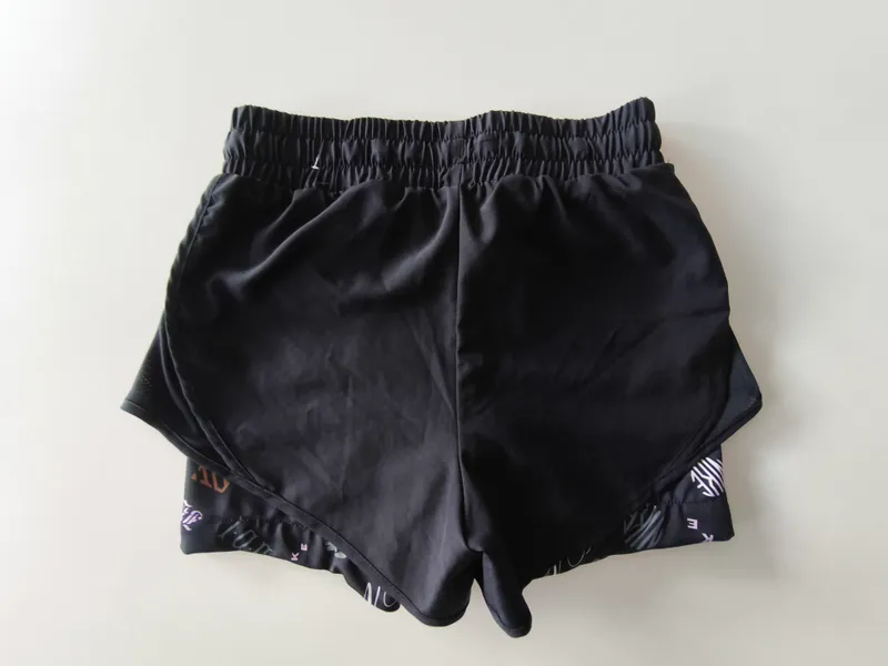 Short deportivo. nike. dri-fit. talle 8 - 10.