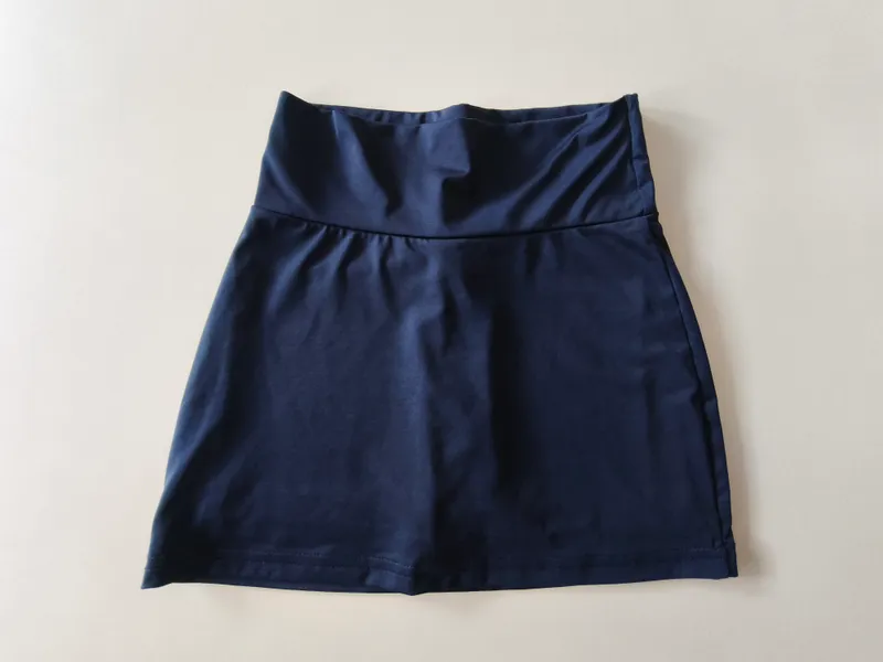 Short pollera. run - fit. talle 8 - 10.