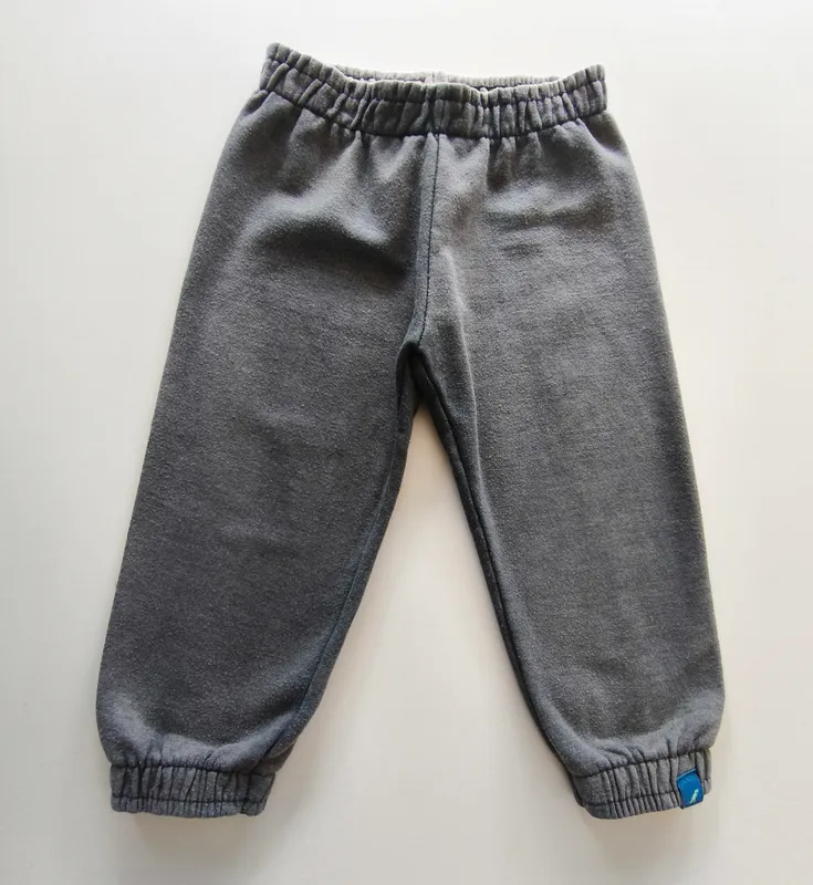 Jogging. reirex. talle 2.