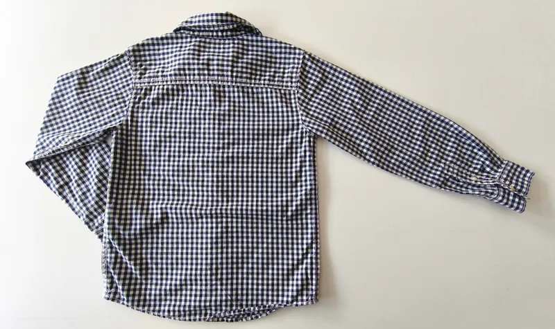 Camisa manga larga. carter's. talle 7.