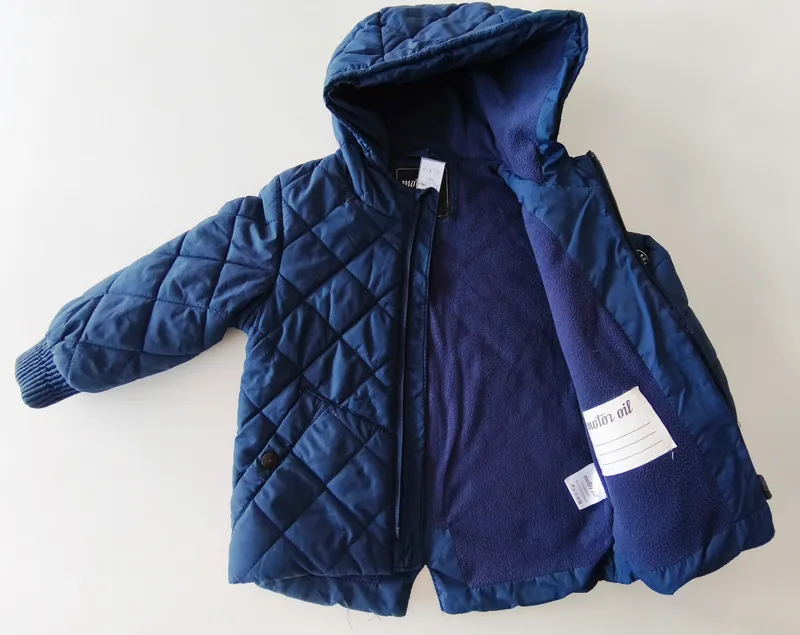 Campera. motor oil. talle 2.