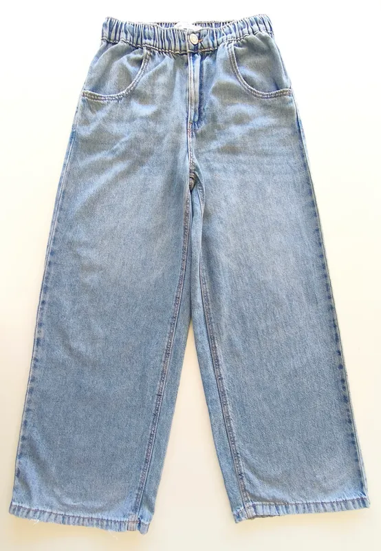 Jean. zara. talle: 10.