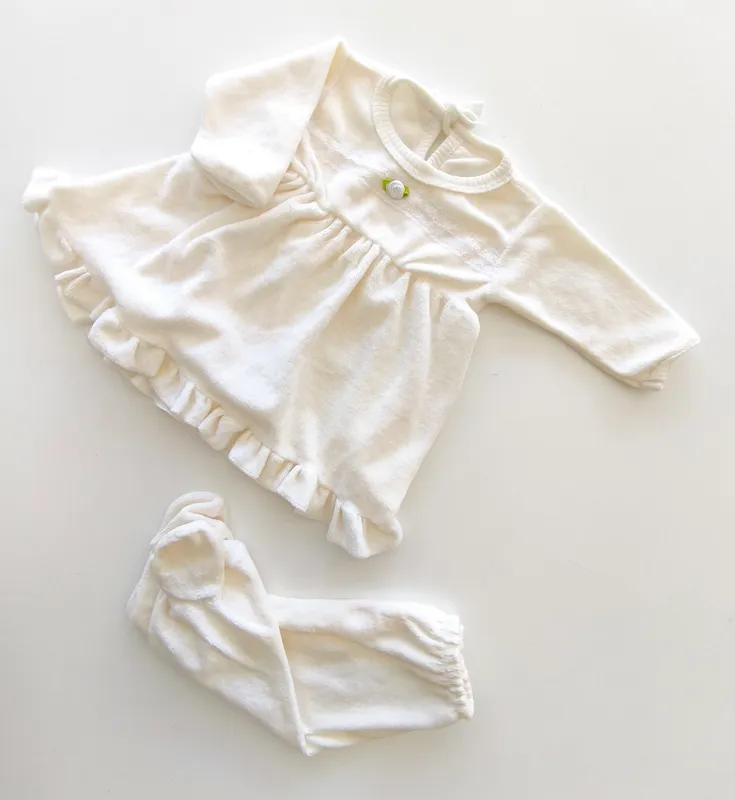 Conjunto de plush. talle 3 - 6 meses.