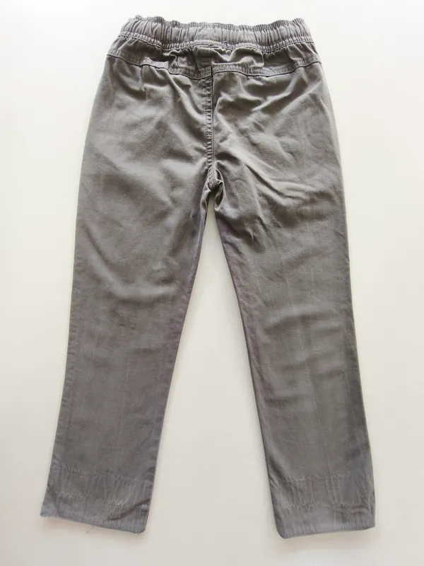 Pantalón. h&g. talle 6.