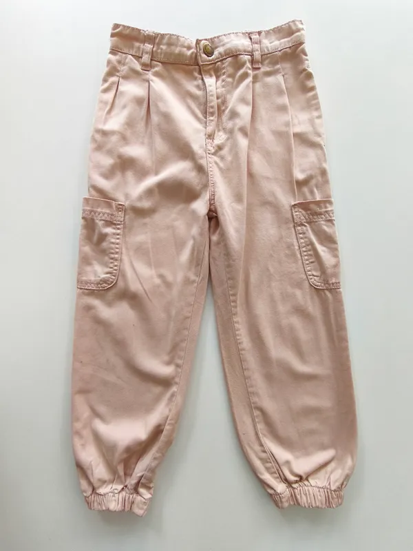 Pantalón. bas. talle 8.