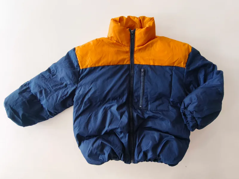 Campera. bas. talle 6.