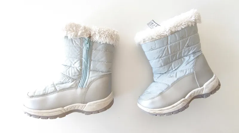 Botas. guga. talle 33.