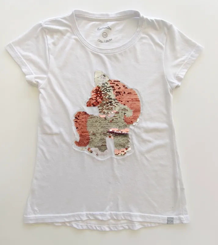 Remera manga corta. facheritos. talle 12.