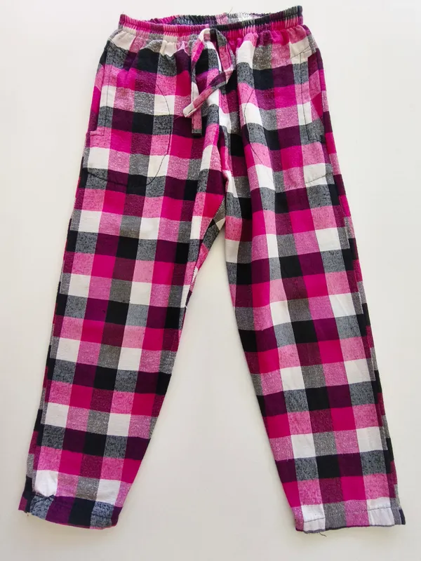 Pantalón tipo pijama. talle 8.