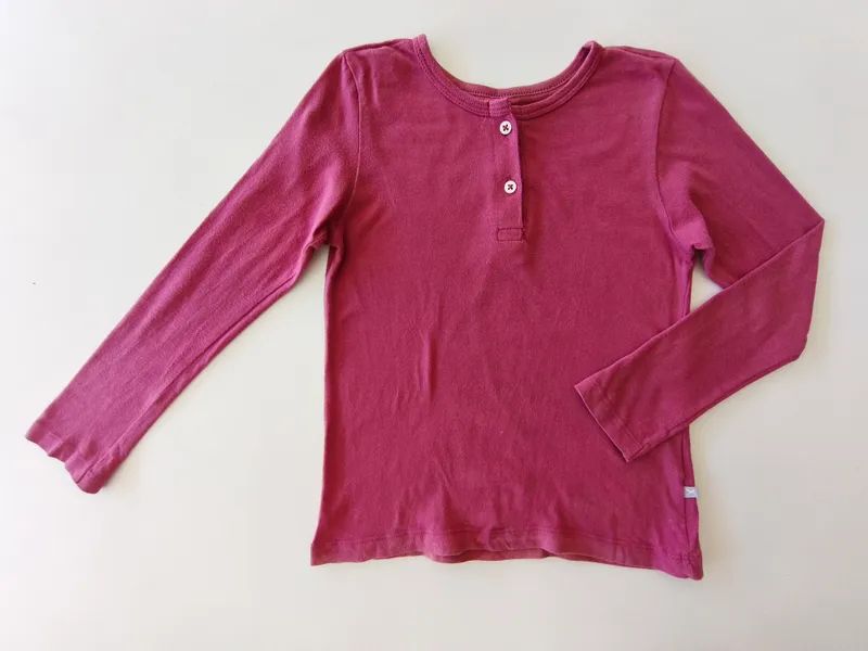 Remera manga larga. hering. talle 8.