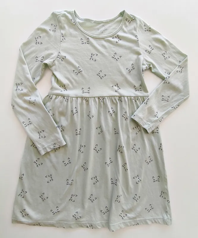 Vestido manga larga. talle 6 - 8.