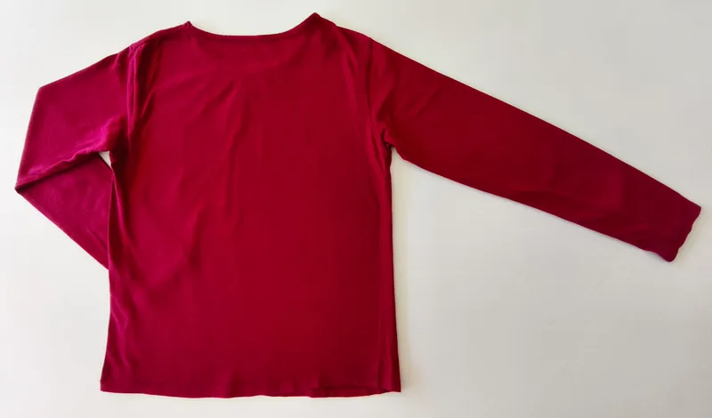 Remera manga larga. bas. talle 8.