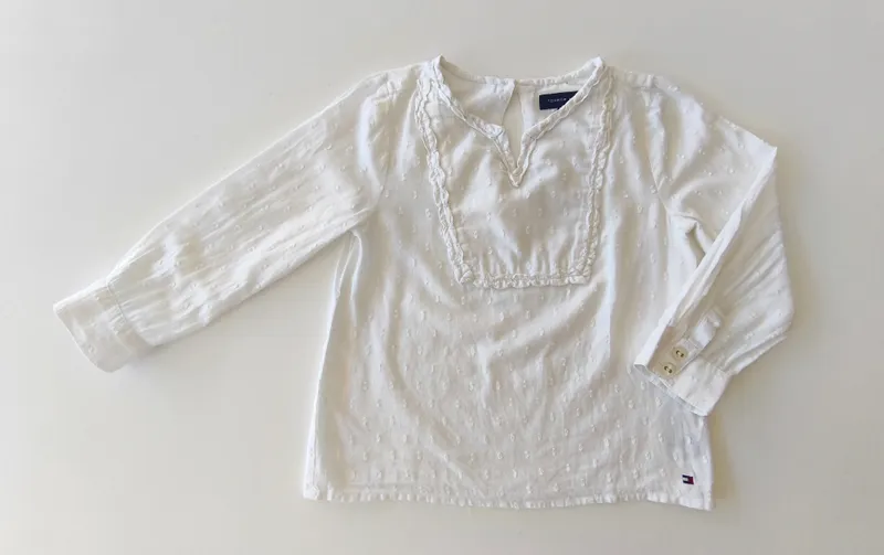 Blusa manga larga. tommy hilfiger. talle 3.