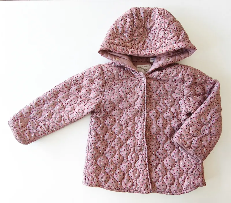 Campera. zara. talle 3 - 4.