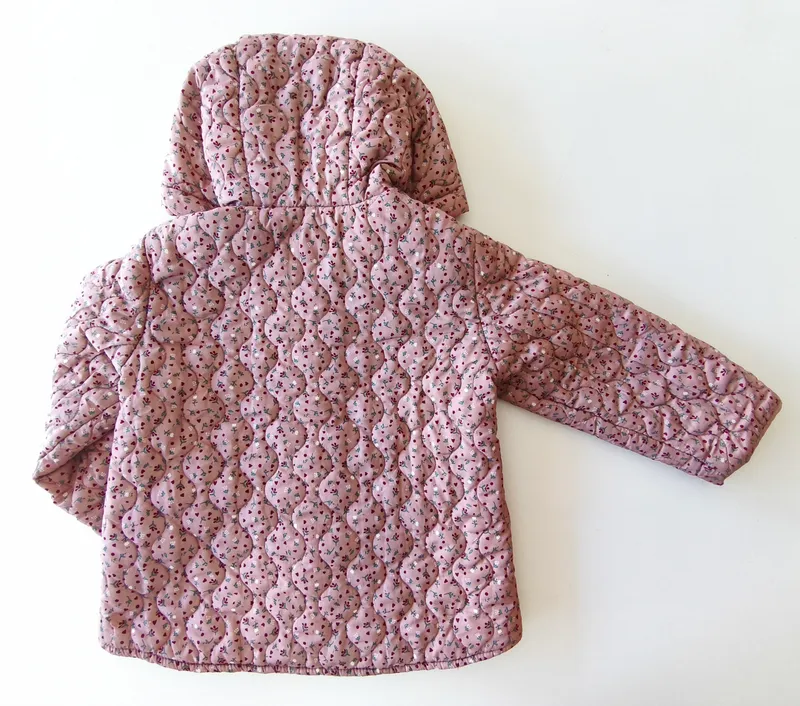 Campera. zara. talle 3 - 4.