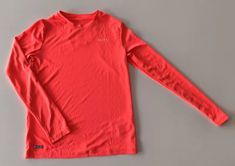 Remera manga larga. decathlon. talle 10 - 11.