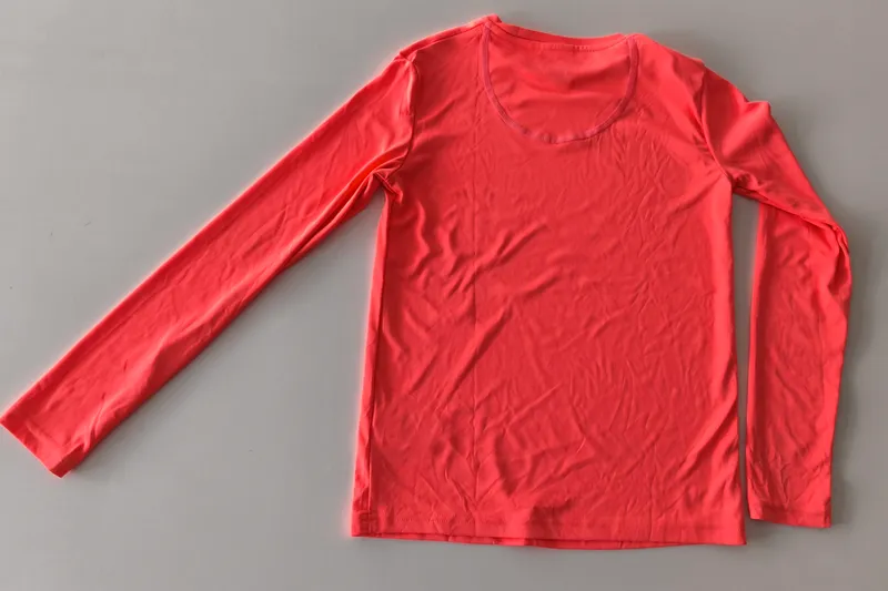 Remera manga larga. decathlon. talle 10 - 11.