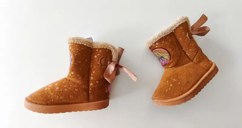 Botitas. barbie. talle: 27