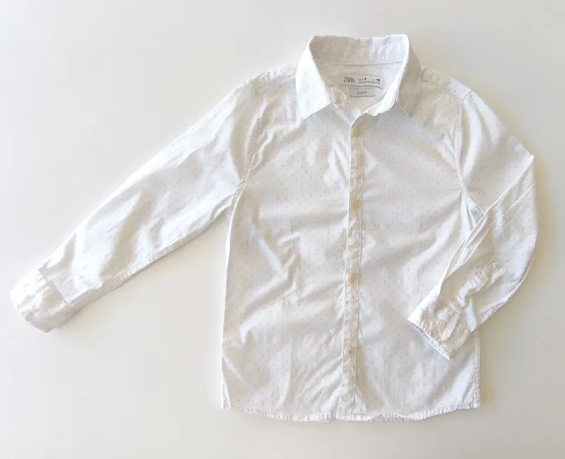 Camisa slim fit. zara. talle: 6.