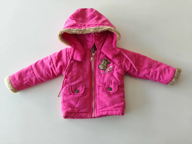 Campera. bungy girls. talle 6 meses.
