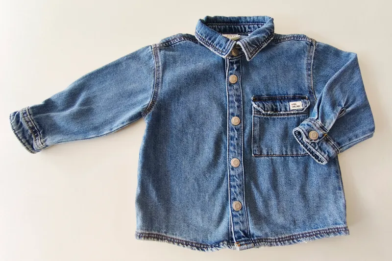 Camisa manga larga. zara. talle 12 - 18 meses.