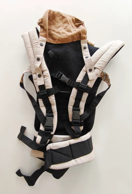 Mochila portabebé ergonómico. willbaby.