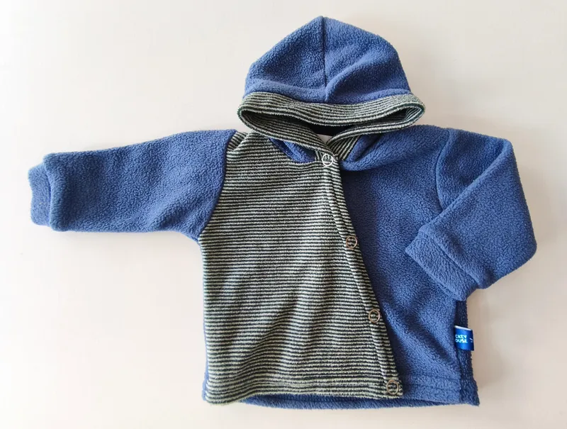 Conjunto de polar. talle 0 - 3 meses.